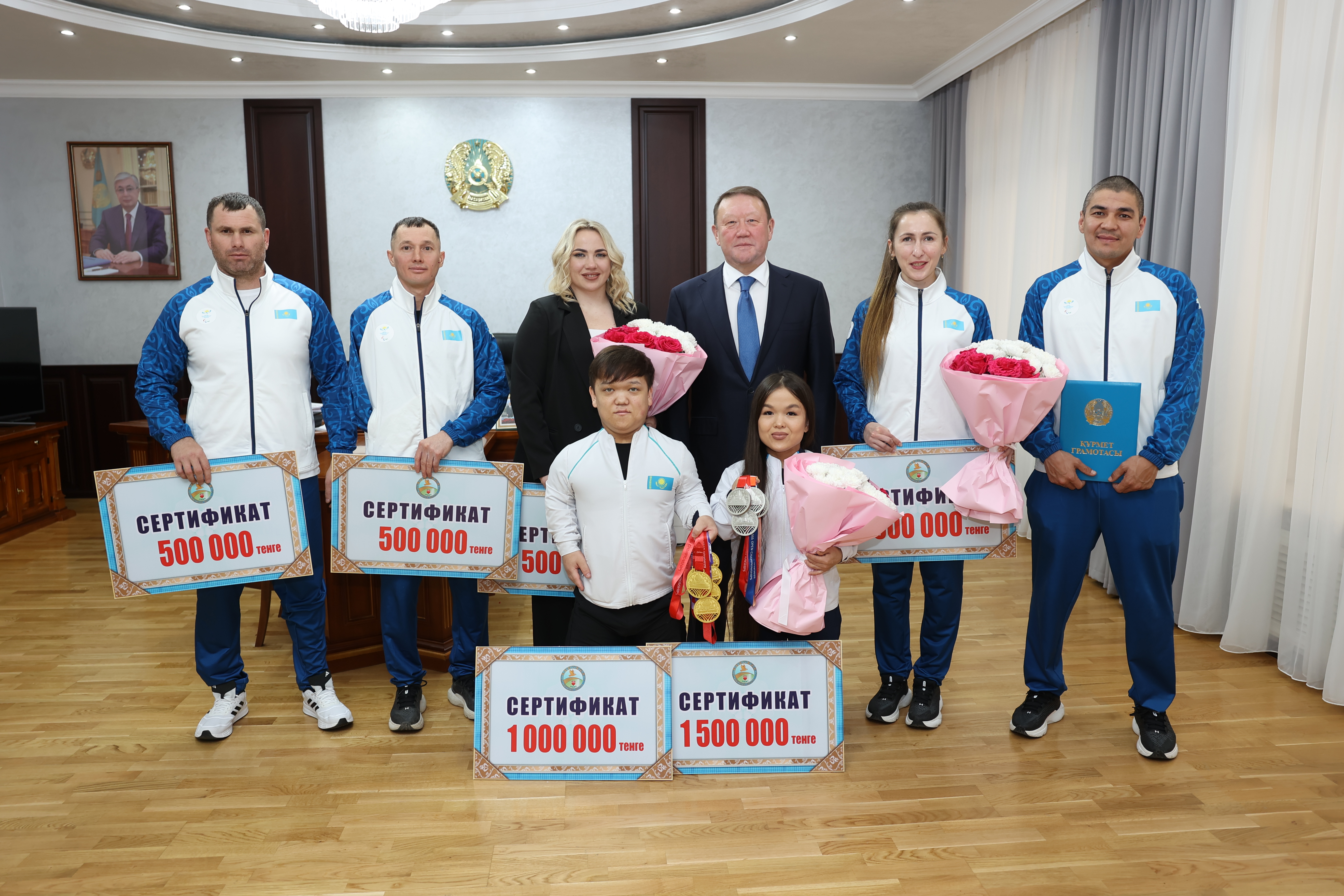 Облыс әкімі спортшылармен кездесті