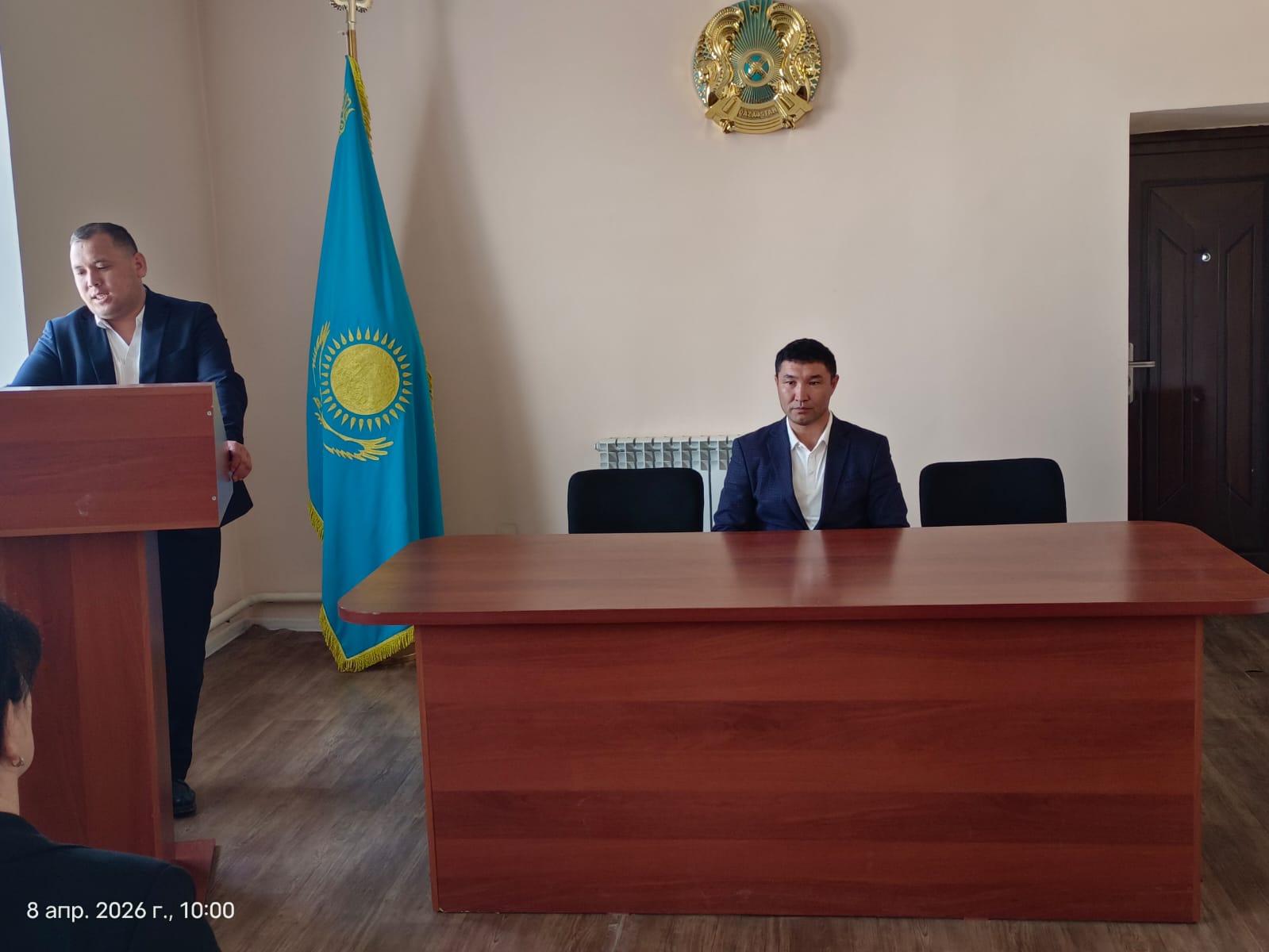 Қызылағаш ауылдық округі әкімінің аппаратында аппарат мамандарының қатысуымен жұмыс кеңесі өтті