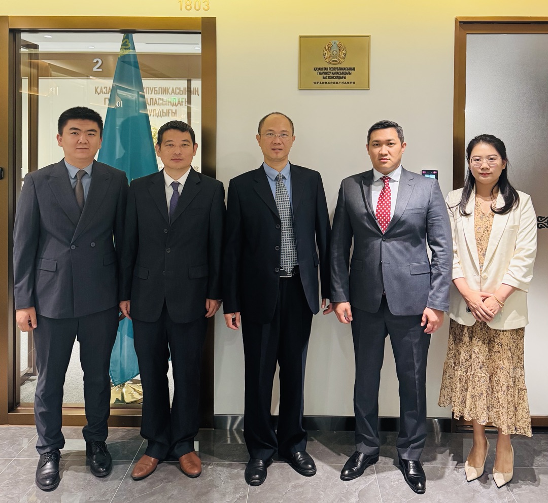 Гуандун өлкесіндегі шетелдік мекемелерге қызмет көрсету басқармасының басшылығы Қазақстанның Бас консулдығында болды