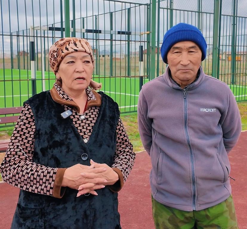 🔹Ақтөбеде қос қария әкімдік салып берген ойын алаңын үш жылдан бері күтіп ұстап отыр