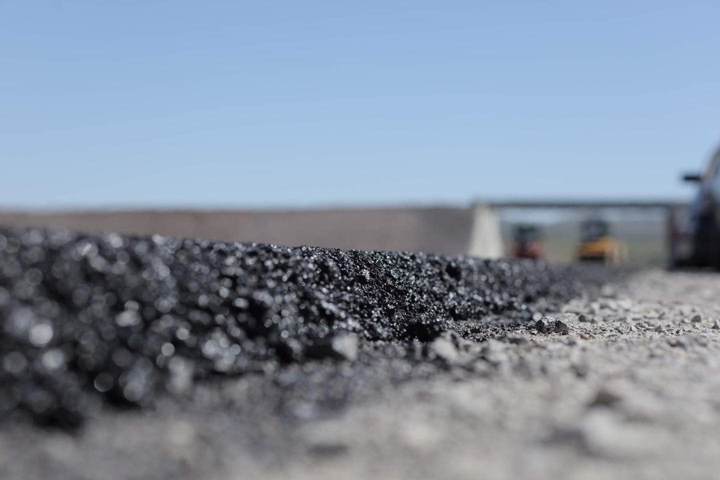 ТҮРКІСТАН ОБЛЫСЫНДА «АУЫЛ - ЕЛ БЕСІГІ» ЖОБАСЫМЕН 2500 ШАҚЫРЫМҒА ЖУЫҚ ЕЛДІ МЕКЕН КӨШЕЛЕРІ ЖАҢАРДЫ