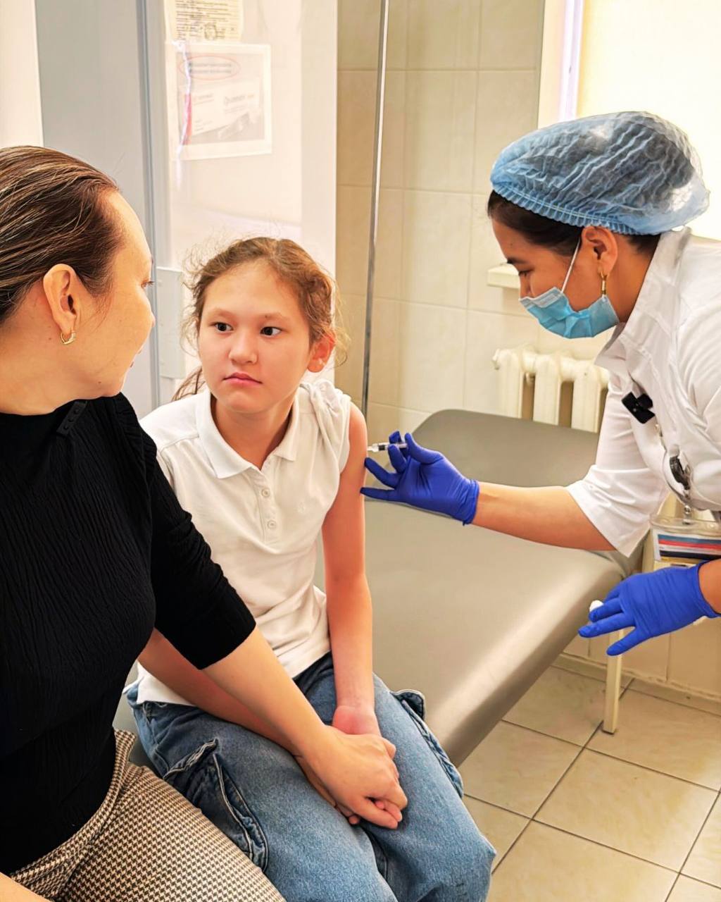 Прививка защищает и других детей : астанчанка о пользе вакцинации