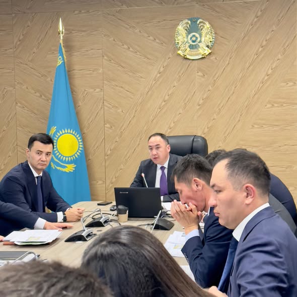 ТҮРКІСТАН: ЖАҢА ИНВЕСТИЦИЯЛЫҚ ЖОБАЛАРДЫҢ ІСКЕ АСУ БАРЫСЫ ҚАРАЛДЫ