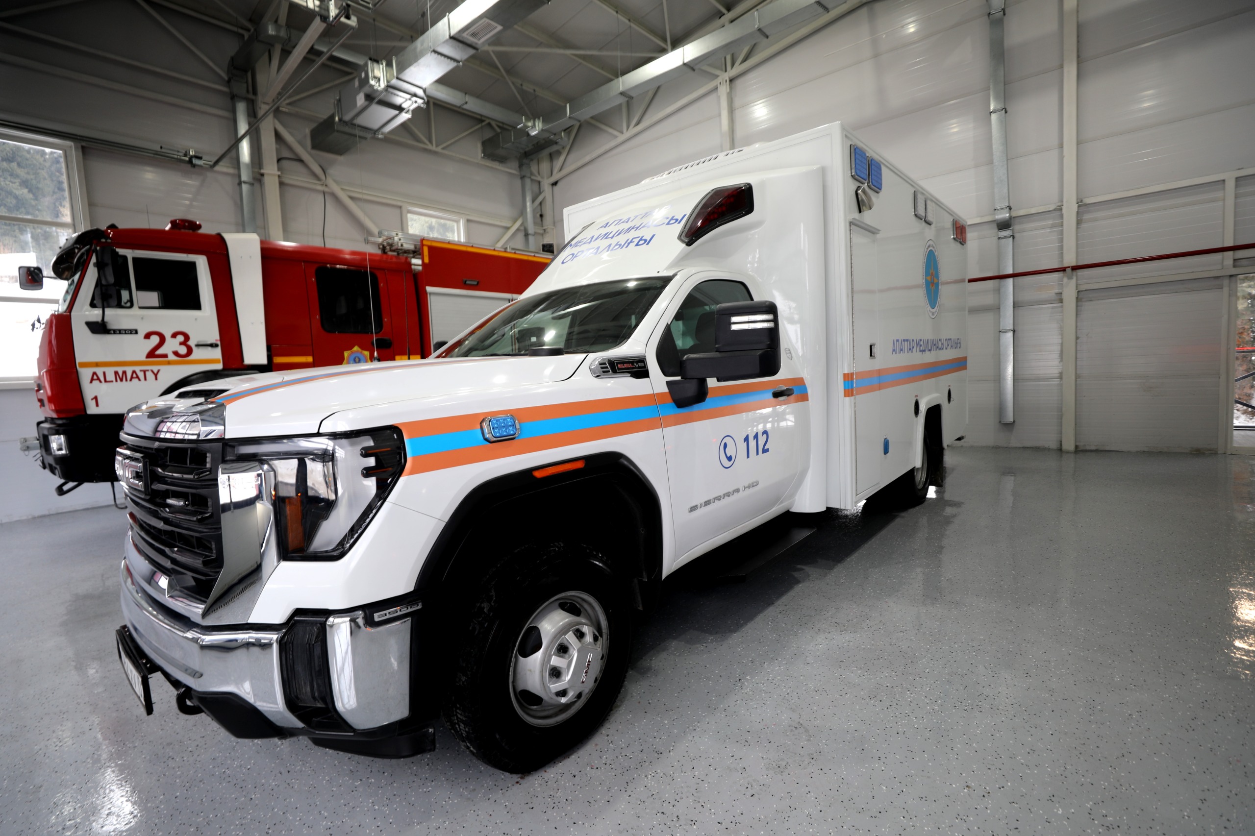 МЧС Казахстана усиливает потенциал экстренной медицинской помощи
