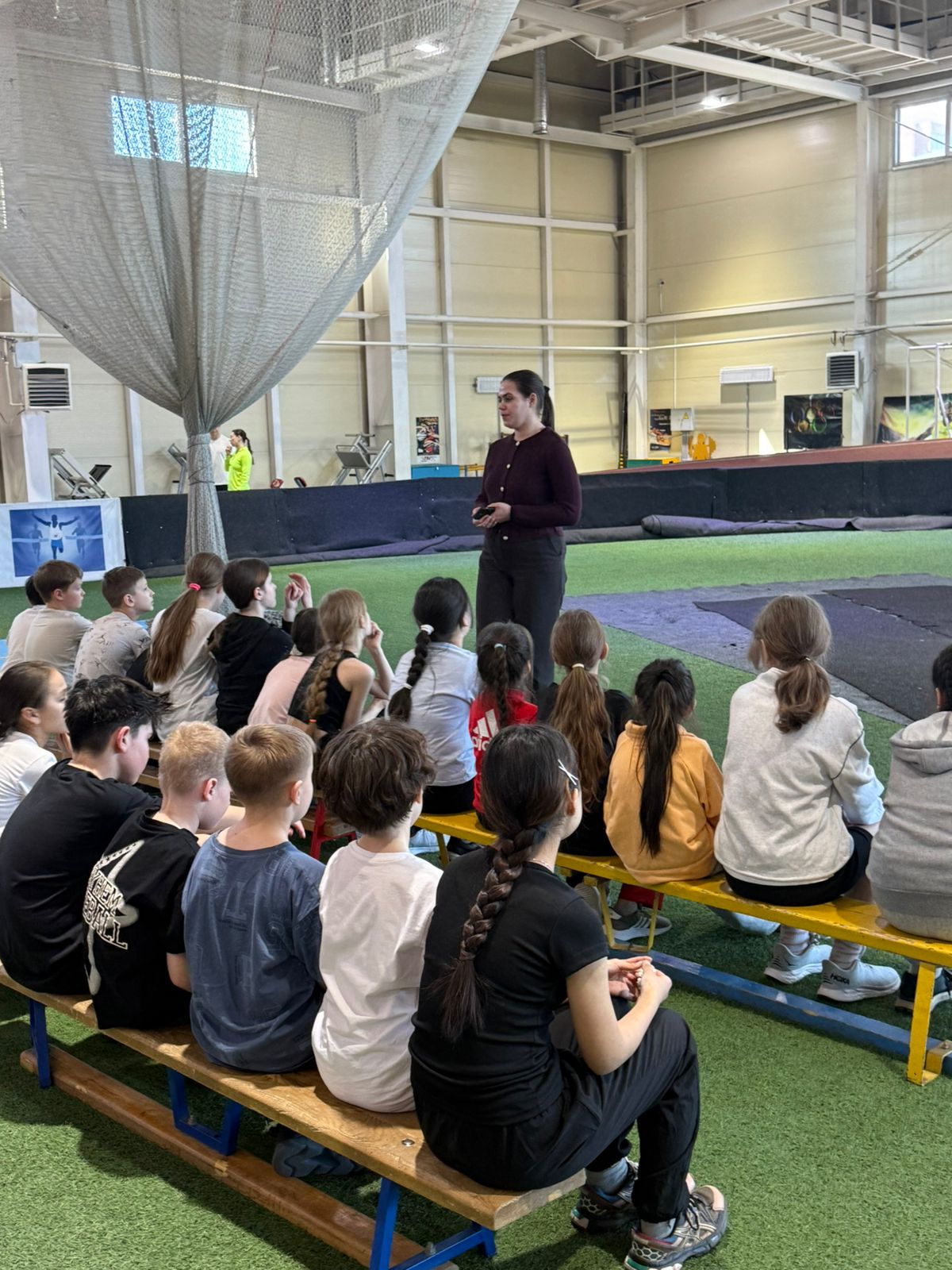 Спортшылармен және жаттықтырушылар құрамымен ақпараттық-түсіндіру іс-шарасы