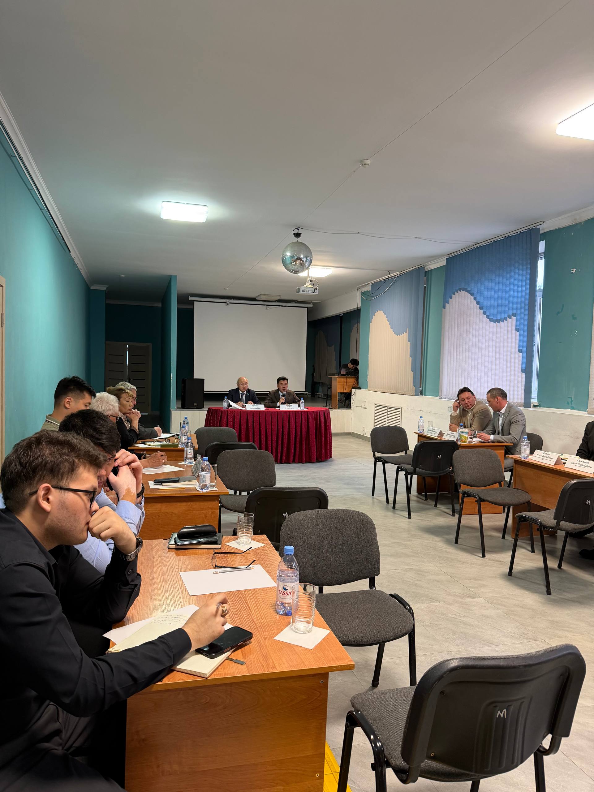 Қалалық мәслихат депутаттарының Пришахтинск және ЖБИ тұрғындарымен кездесуі өтті