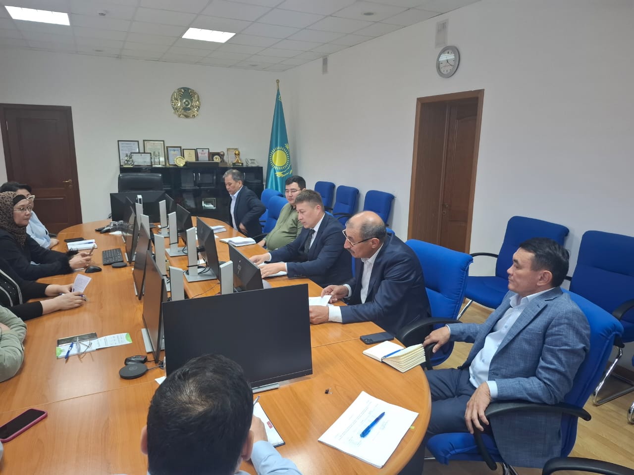 ҚАУІПСІЗ ЕҢБЕК ЖАҒДАЙЫН ЖАСАУ БАҒЫТЫНДА КЕҢЕС ОТЫРЫСЫ ӨТТІ