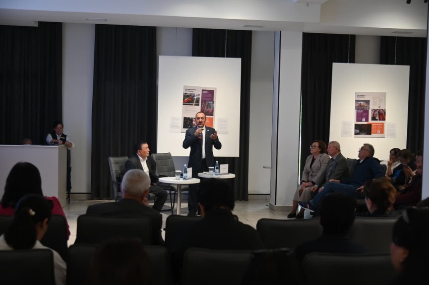 ӘЛЕМДІ ЖЫРМЕН ТЕРБЕТКЕН ДАЛА ҮНІ