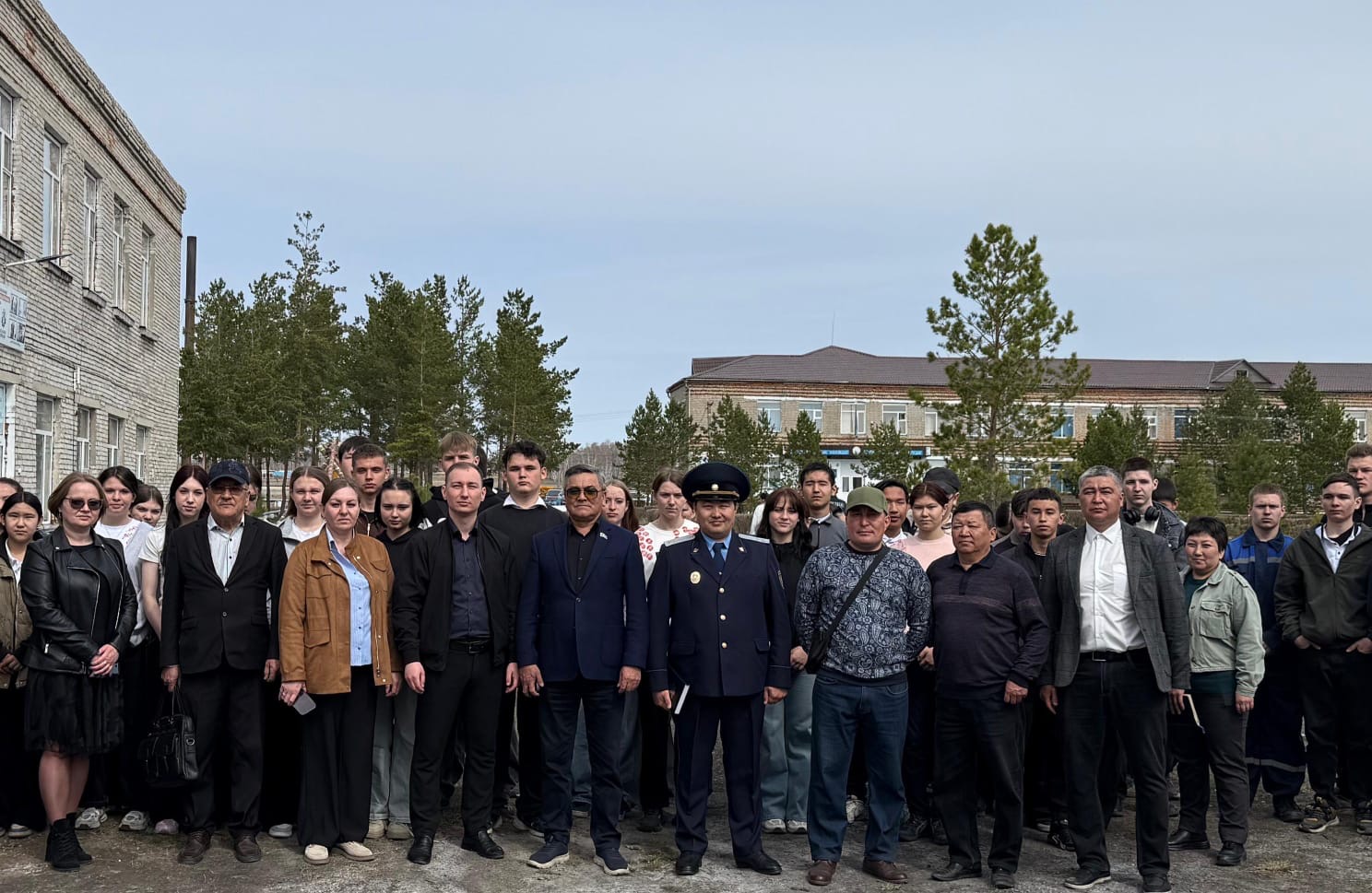 Ауылдағы заң мен тәртіп-қауіпсіздік пен жауапкершілік, еңбек және даму кепілі!