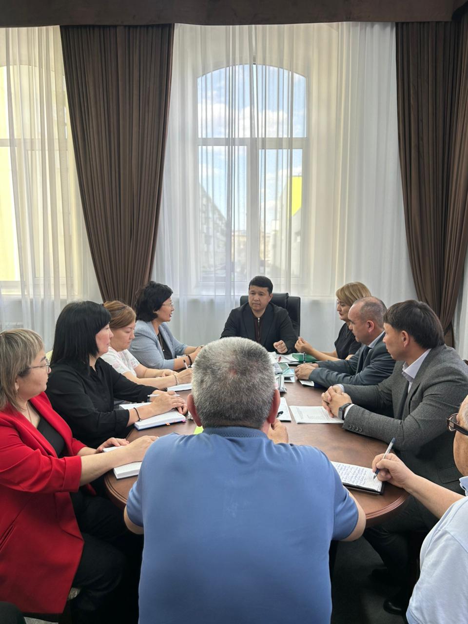 ГУ «Управление культуры Восточно-Казахстанской области» 22 апреля 2026 года проведено публичное обсуждение результатов внутреннего анализа коррупционных рисков за 2025 год