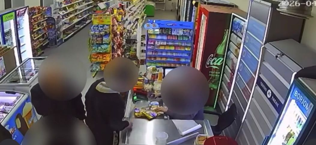 Полиция қызметкерлері Орал қаласының бір тұрғын үй аумағында жасалған ұрлық қылмысын ашты