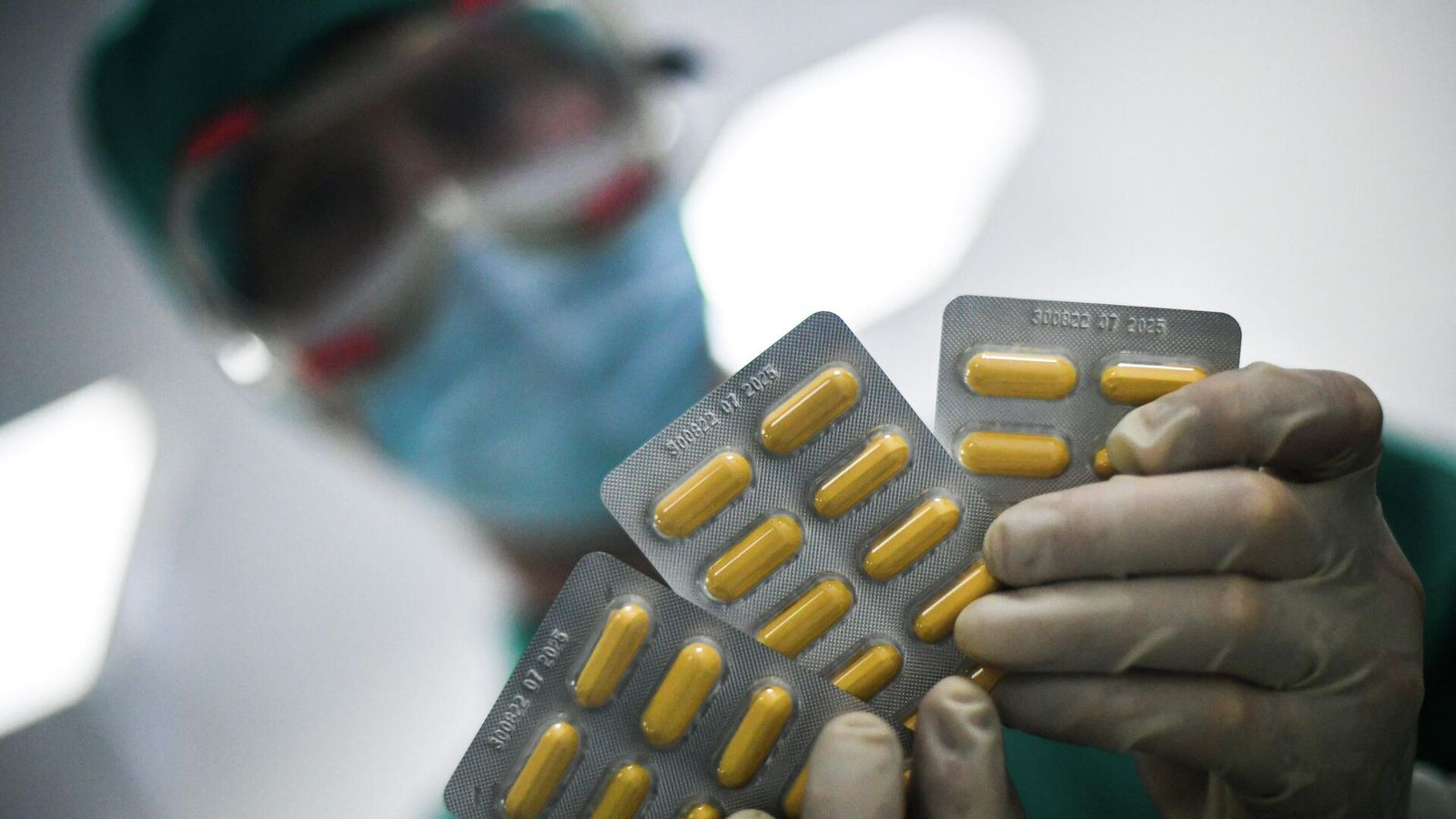 Заңнама талаптарын сақтау мәселелері бойынша ақпараттық-түсіндіру жұмыстарын жүргізу туралы Қазақстан Республикасы Денсаулық сақтау министрлігінің Ақтөбе облысы бойынша Медициналық және фармацевтикалық бақылау департаменті (бұдан әрі – Департамент) дәрілік заттар мен медициналық бұйымдардың айналысы саласындағы қолданыстағы заңнама талаптарының сақталуын қамтамасыз етуге бағытталған ақпараттық-түсіндіру жұмыстарын тұрақты түрде жүргізіп келеді.