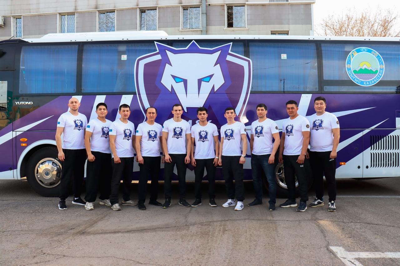 «ARLAN» СК мықтыларды біріктіреді: ШҚО-да полиция қызметкерлері арасында хоккей турнирі бастау алды