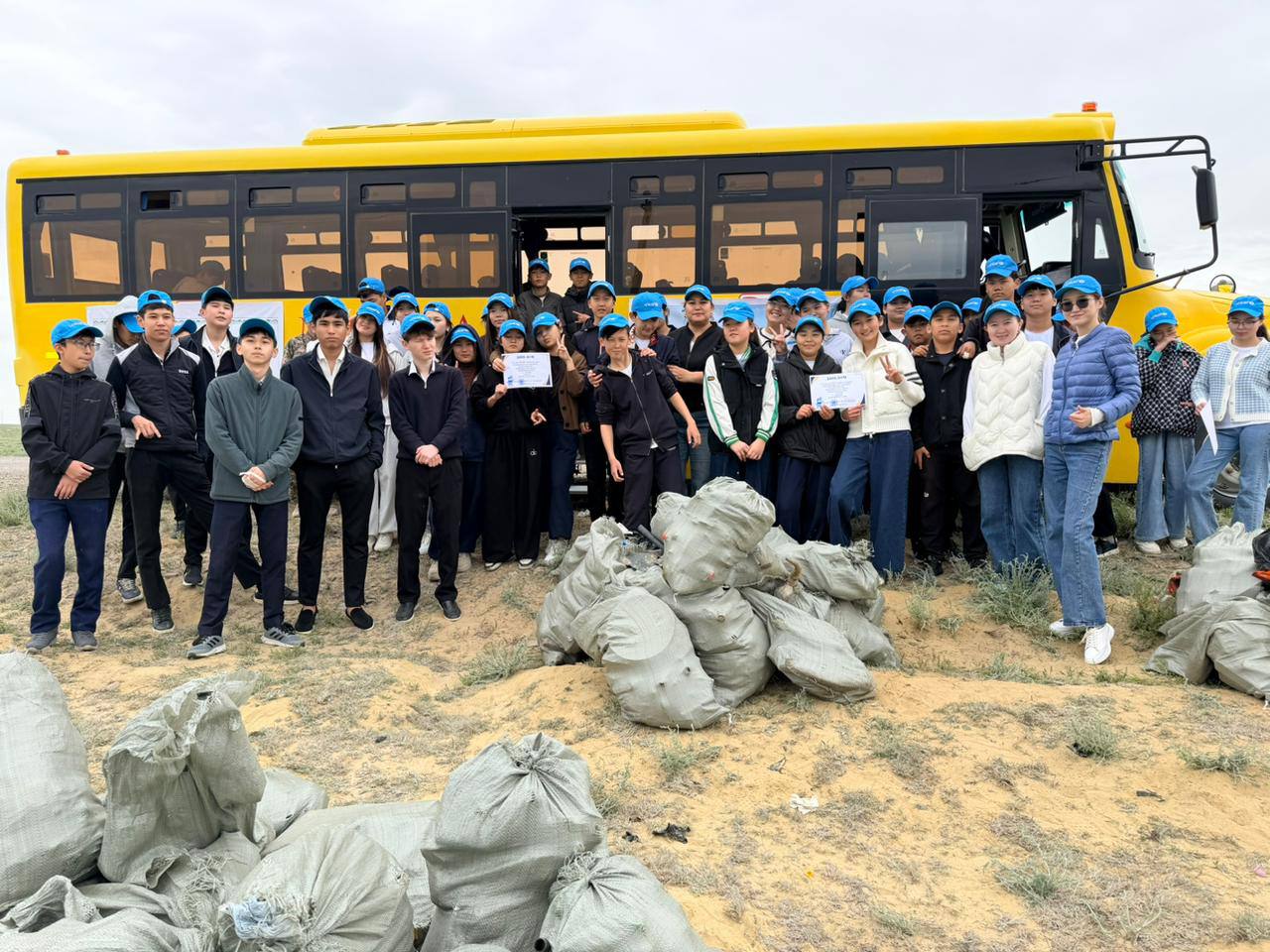 Қызылорда облысында «Мөлдір бұлақ» акциясы аясында өткен плоггингке қатысушылар 20 тоннадан астам қоқыс жинады