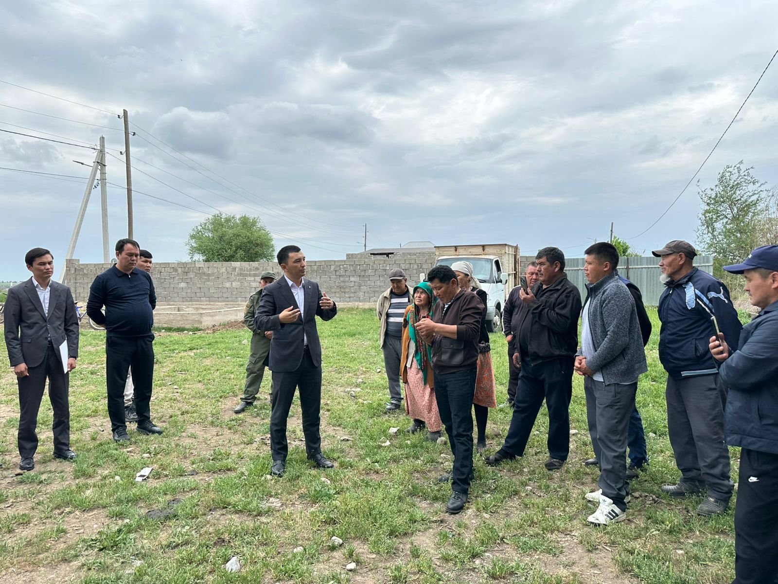 Халықаралық әуежайы маңында тұратын тұрғындарға кезекті түсіндіру жұмыстары жүргізілді