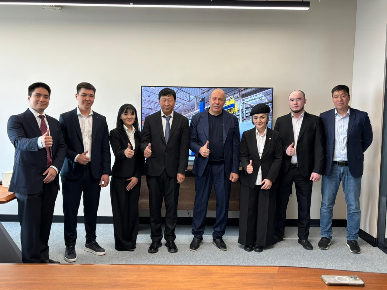 Новый транспортный вектор: Казахстан поставит вагоны в Монголию