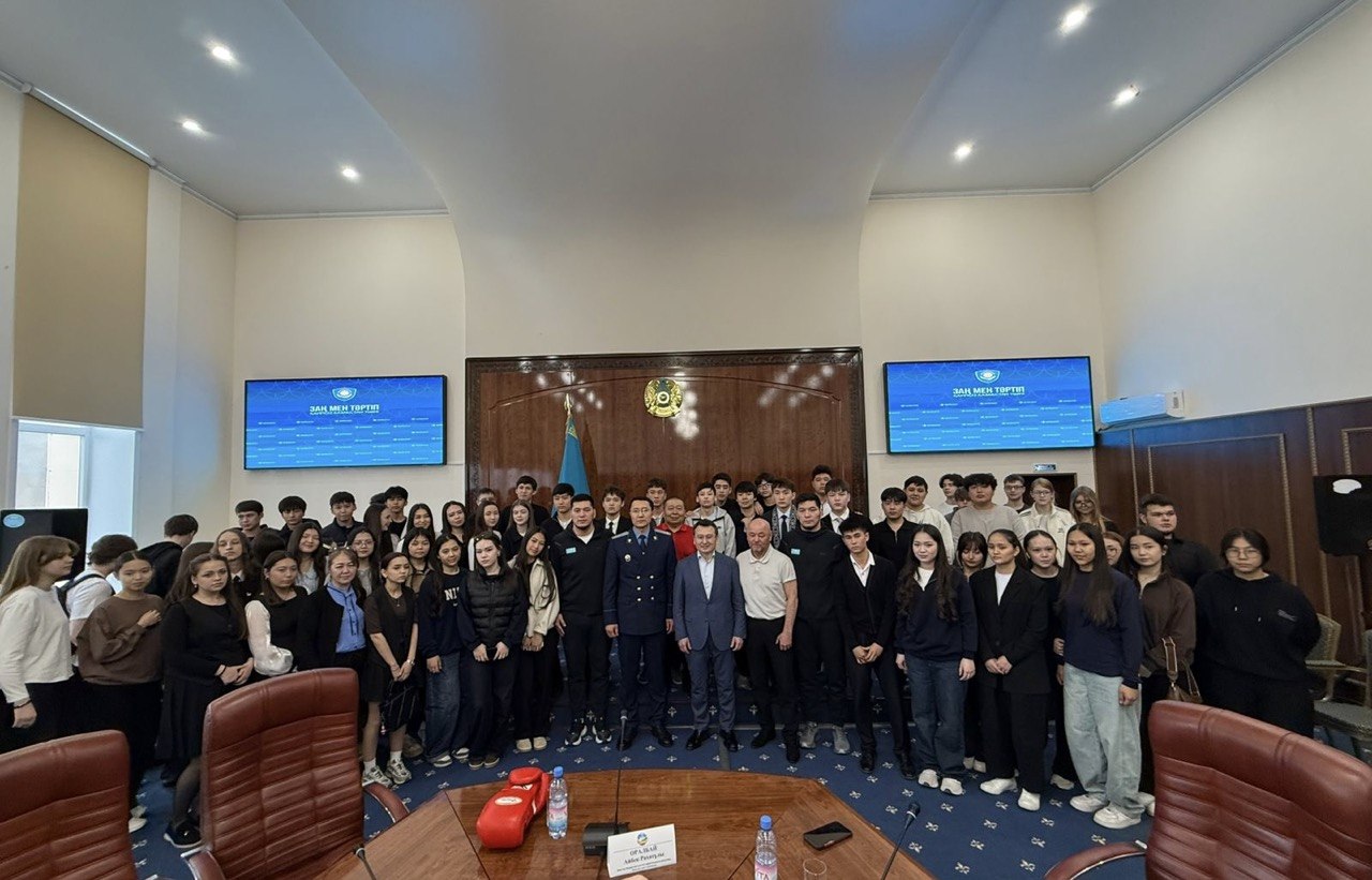 Чемпионы мира по боксу встретились с молодежью г.Степногорск