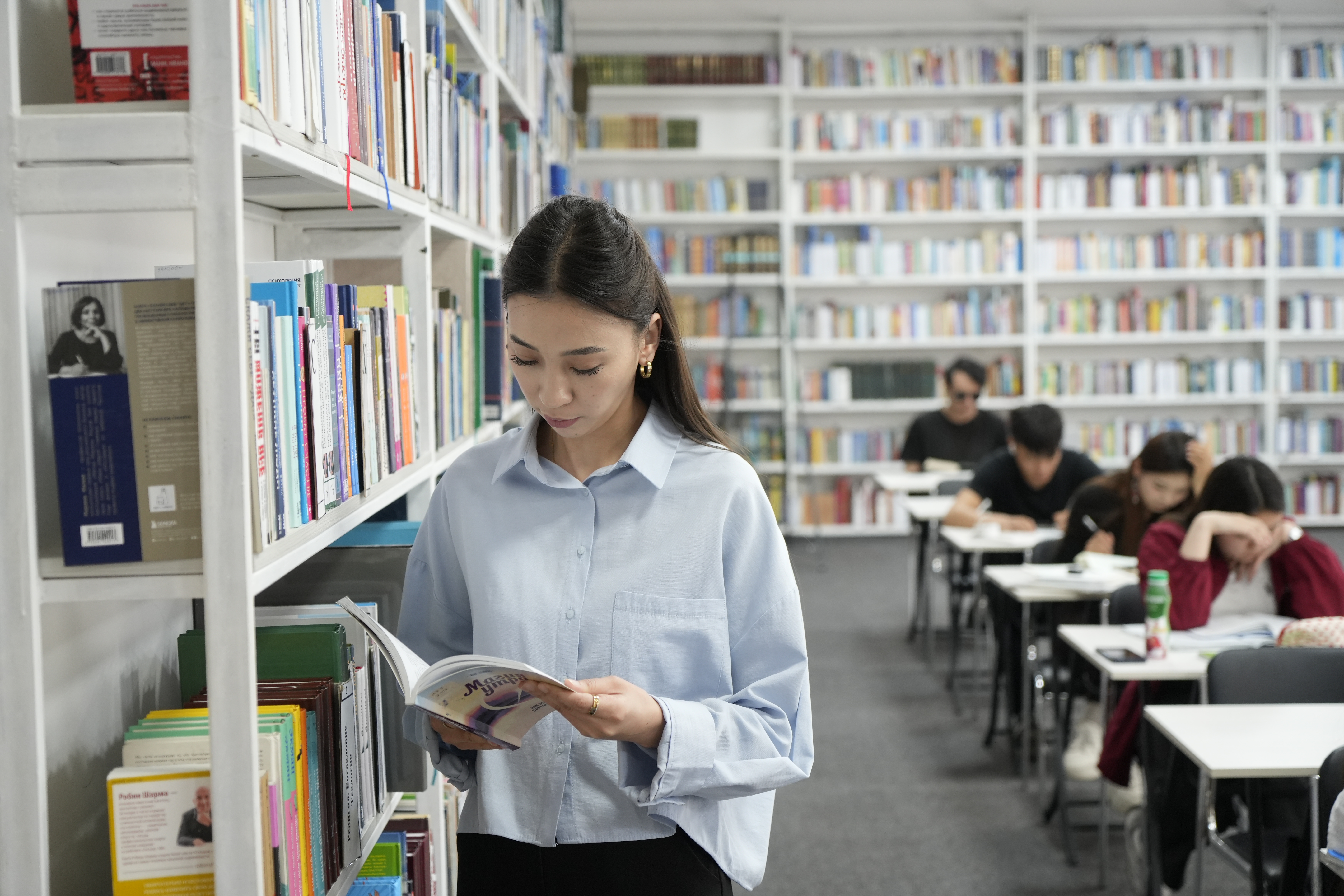 Ұлттық кітап күні Жетісуда челлендж, буккроссинг, саяхат сабағы, дефиле және басқа да заманауи форматта өтуде