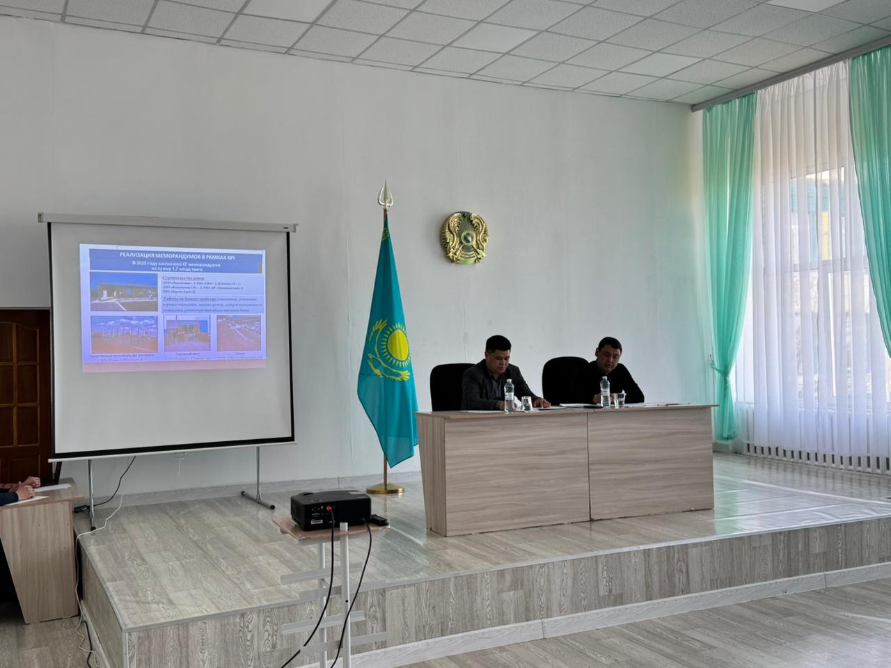 23 апреля т. г. в здании Дружбинской средней школы села Дружба состоялась встреча акима района имени Габита Мусрепова Р.А. Анбаева с населением сел Дружба и Жаркольское Дружбинского сельского округа.