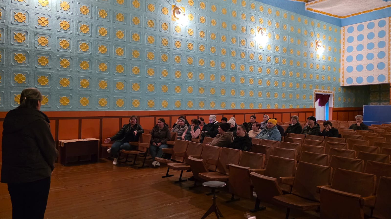 Костряков ауылдық округінің әкімі С. А. Гончарук Костряков ауылының тұрғындарымен кездесу өткізді.