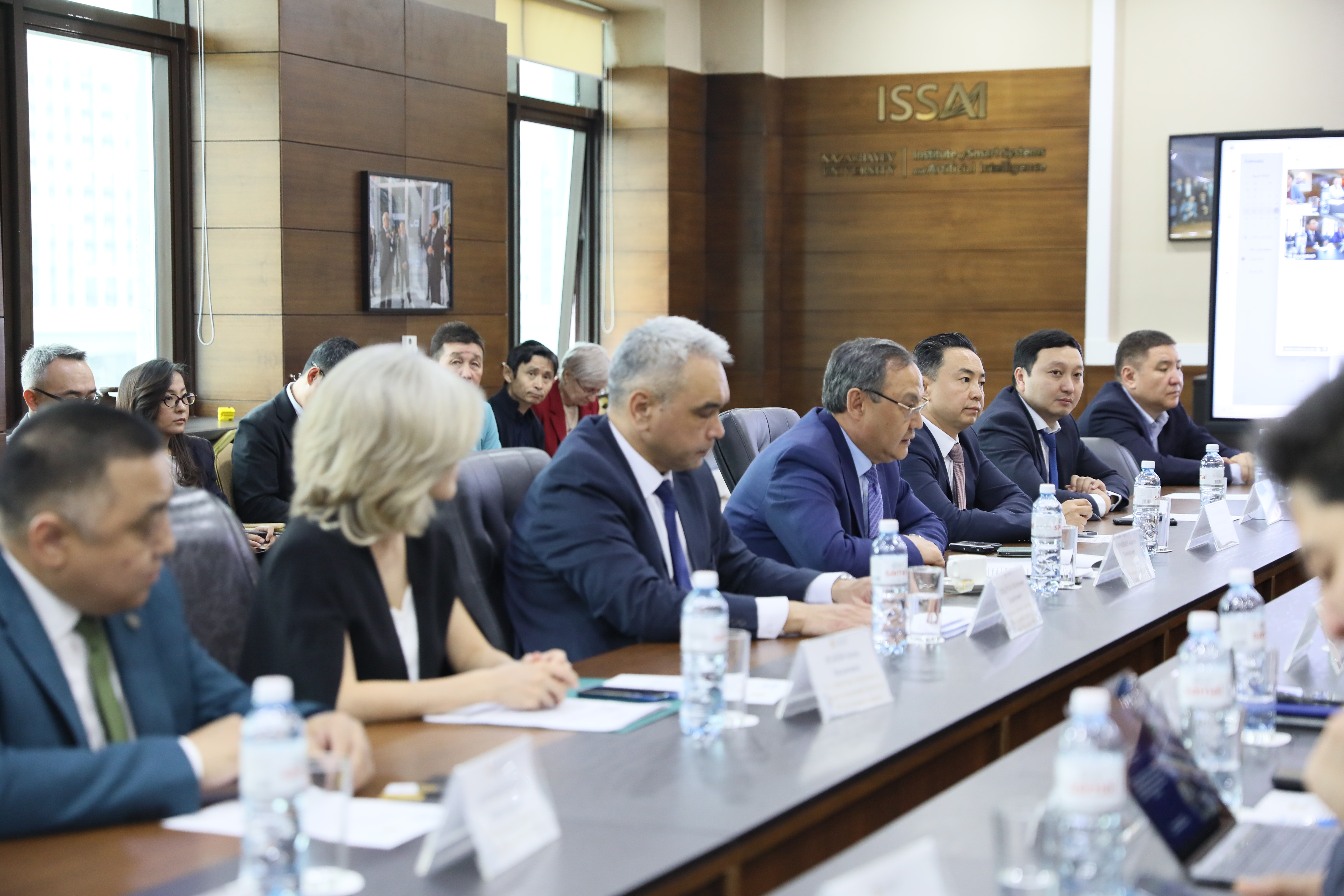 СОВЕЩАНИЕ ПО ВОПРОСАМ РЕАЛИЗАЦИИ ФЛАГМАНСКОЙ НАУЧНОЙ ПРОГРАММЫ В ОБЛАСТИ РЕДКИХ И РЕДКОЗЕМЕЛЬНЫХ МАТЕРИАЛОВ