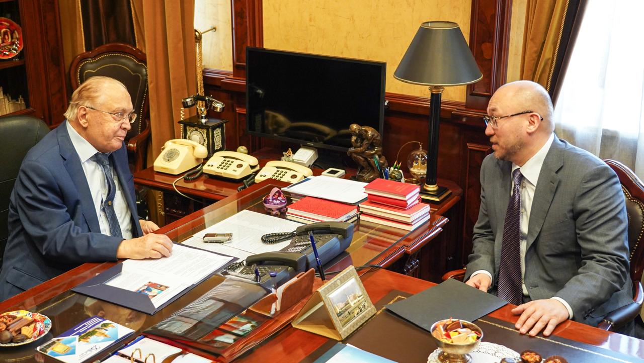 В МГУ обсудили сотрудничество с Казахстаном