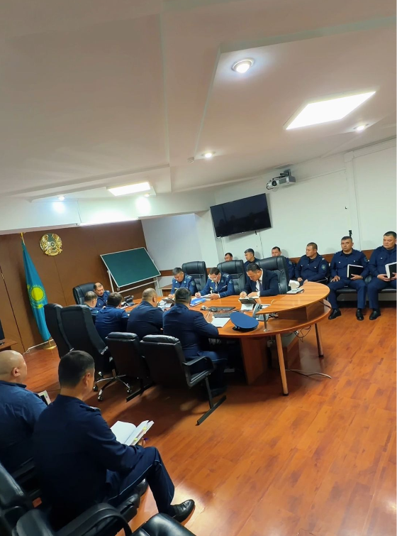 Шымкент қаласы Полиция департаменті бастығының орынбасарының төрағалығымен бас бостандығынан айыру орындарынан босатылған тұлғаларға қатысты әкімшілік қадағалау және профилактикалық жұмысты ұйымдастыру мәселелері бойынша кеңейтілген жиын өтті.