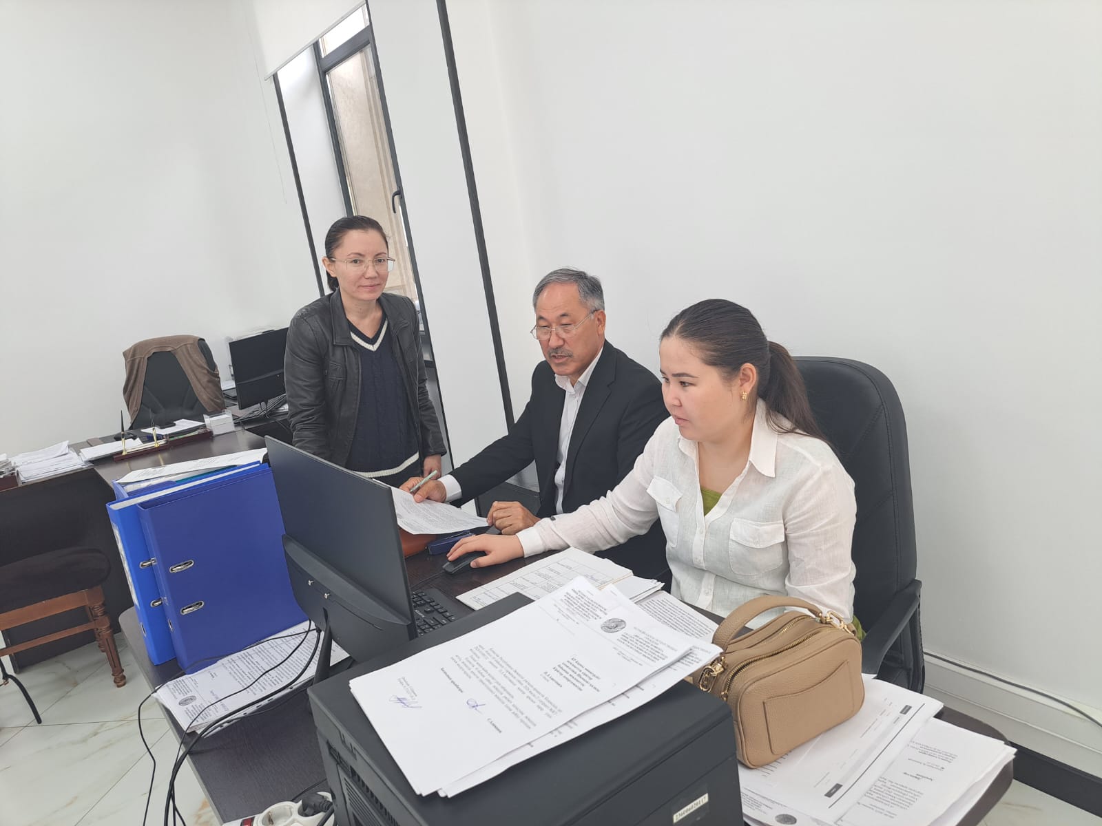 Еңбек шарты бойынша