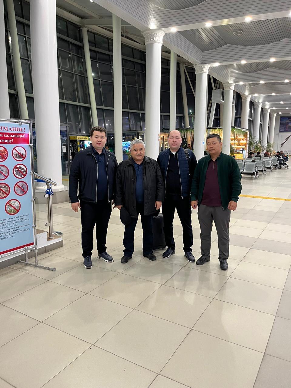 Жамбылдық дәрігерлер ми тамырларына жасалатын заманауи операция әдістерін меңгеруде