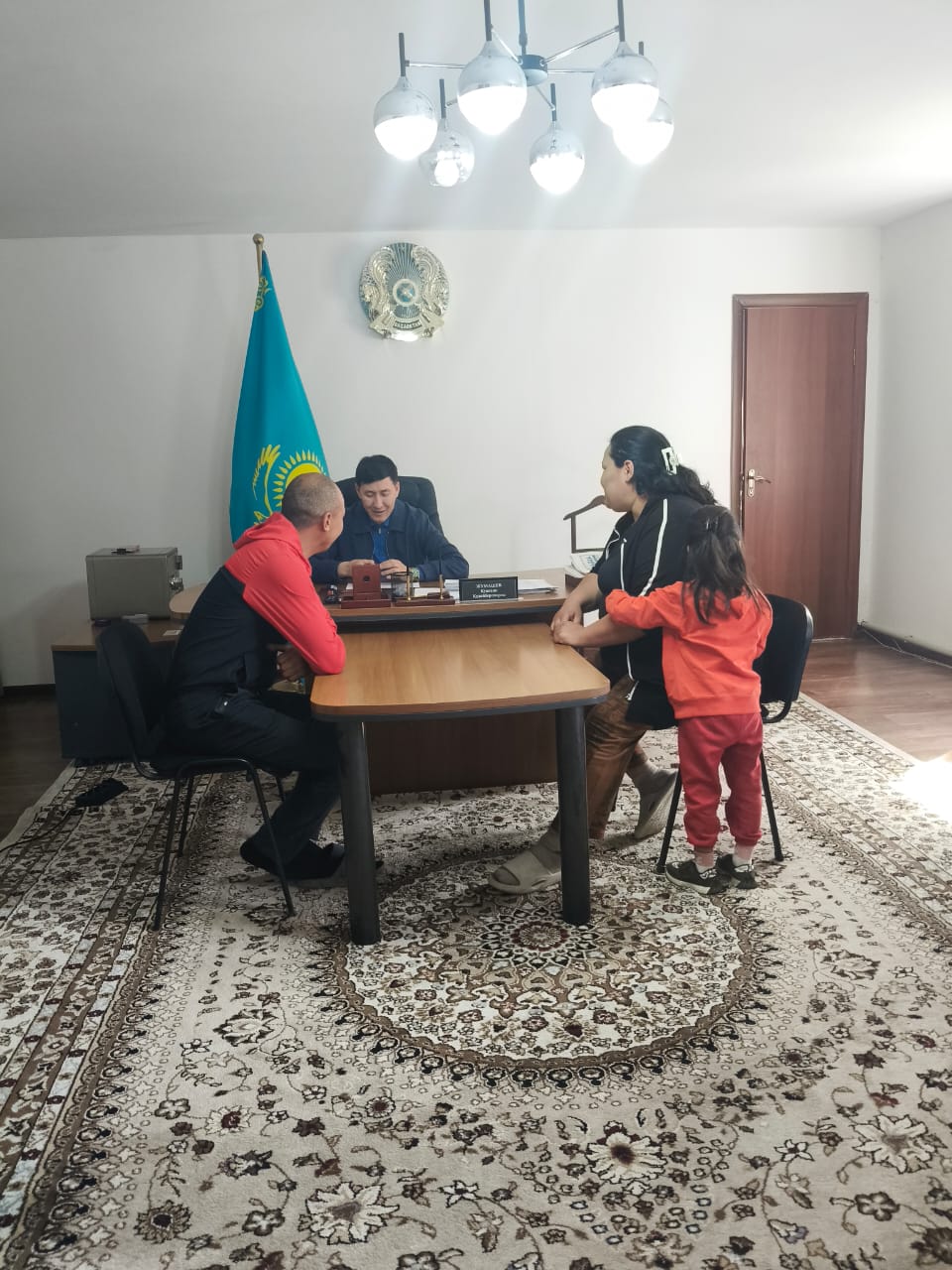 Округі әкімінің азаматтарды жеке қабылдауы