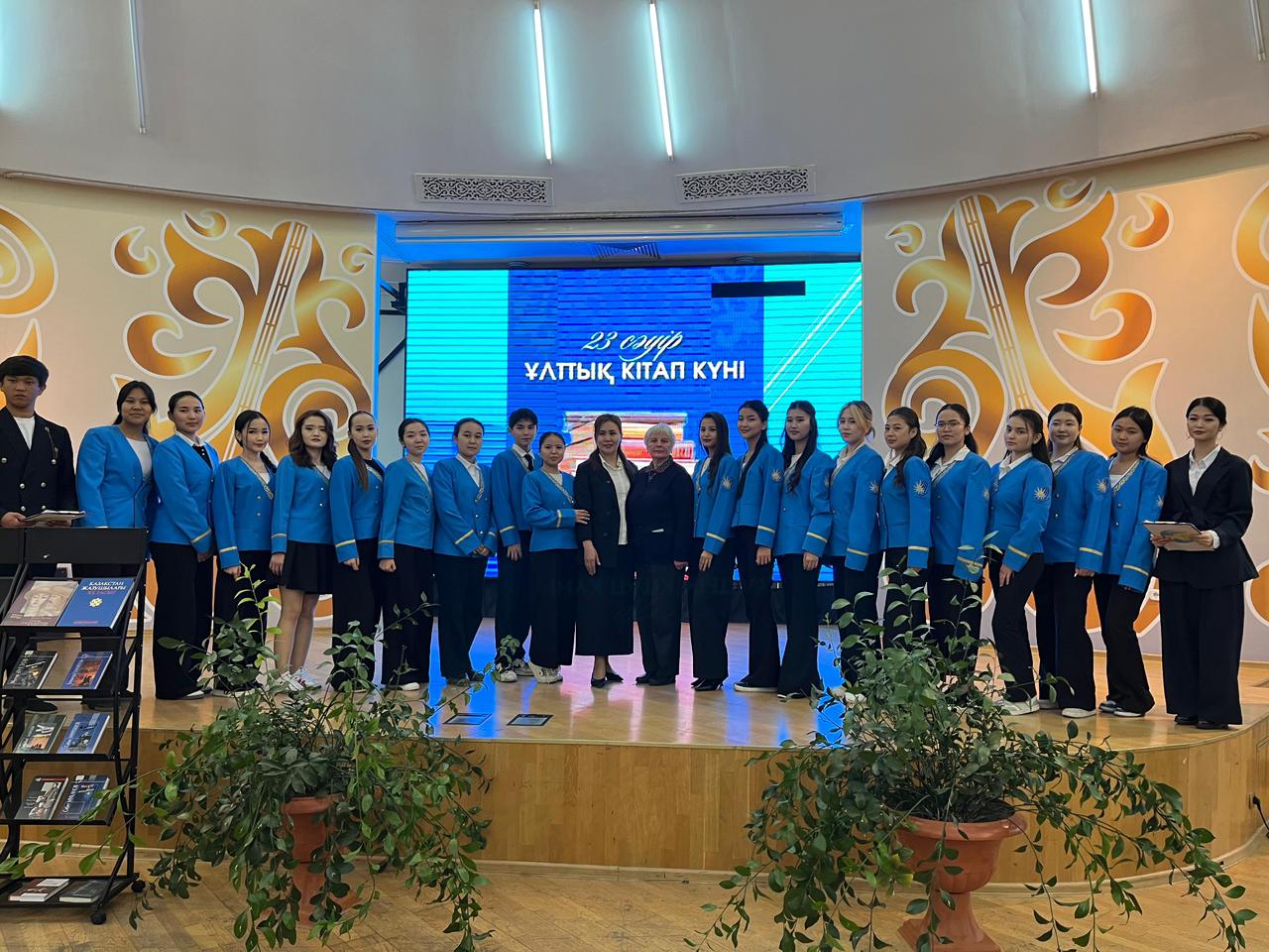 В Алматы проходит фестиваль «KITAP FEST», посвященный творчеству Олжаса Сулейменова