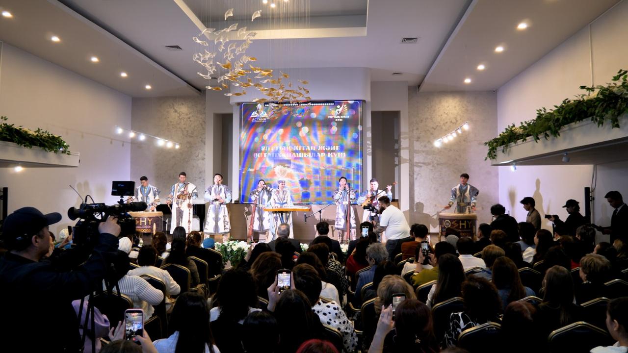 Астанада кітапханалардың үздік оқырмандары мен меценаттары марапатталды