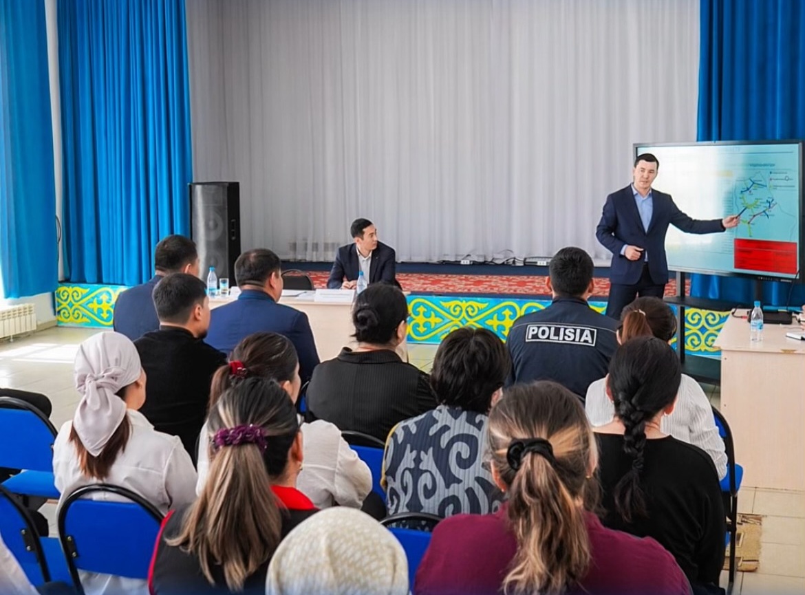 ЖАРҚАМЫС АУЫЛДЫҚ ОКРУГІ ТҰРҒЫНДАРЫМЕН КЕЗДЕСУ ӨТТІ