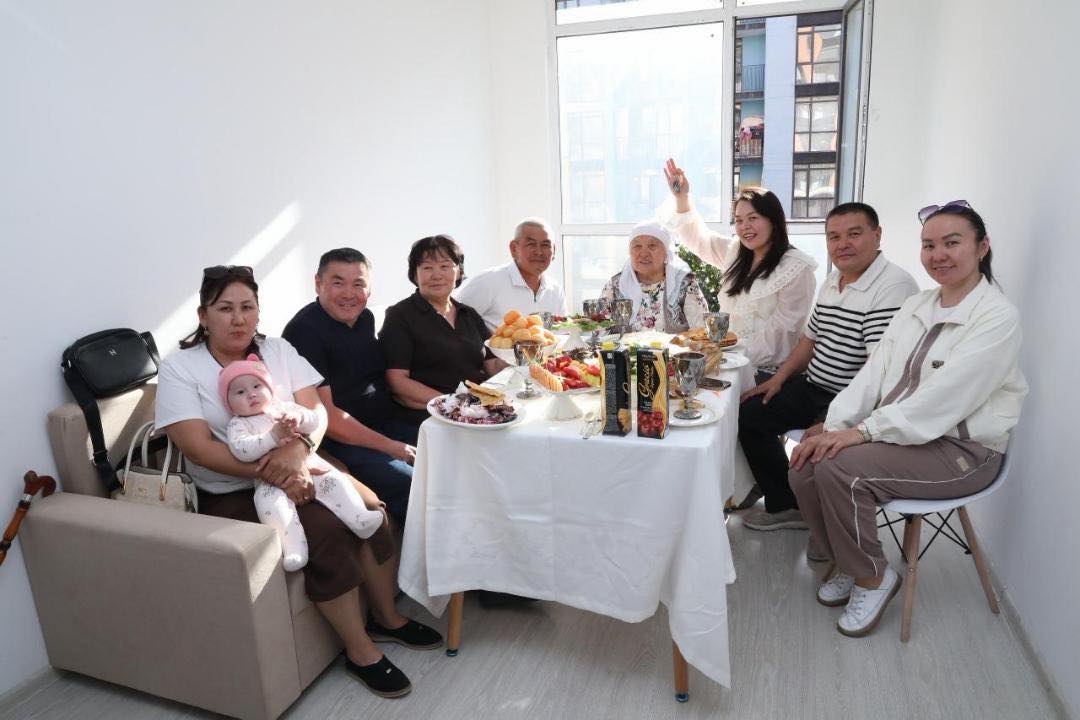 ПРЕЗИДЕНТ ТАБЫСТАҒАН ПӘТЕРЛЕРГЕ ЖАС ҒАЛЫМДАР ҚОНЫСТАНДЫ