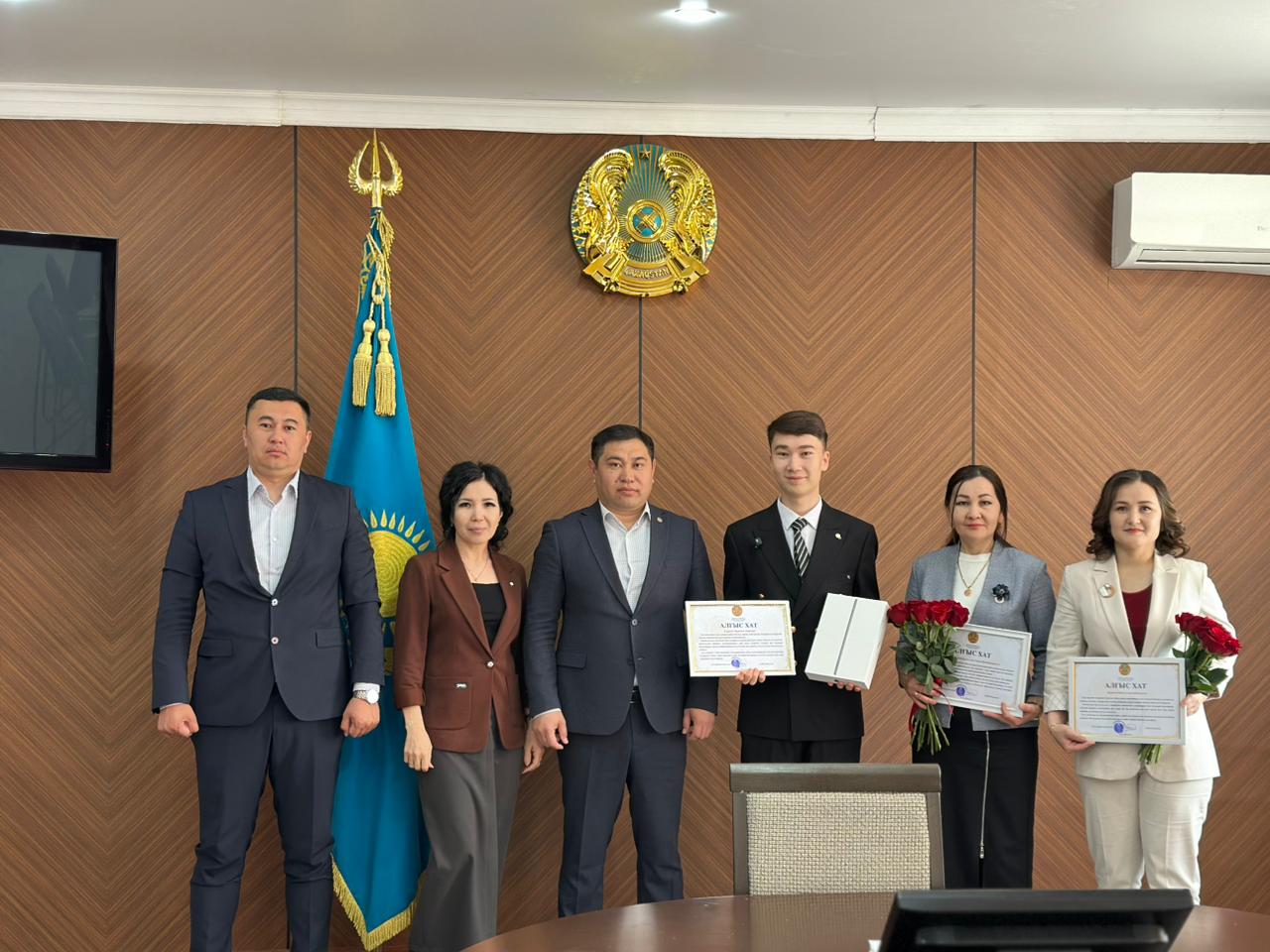 В Алгинском районе чествовали победителя международного конкурса научных проектов