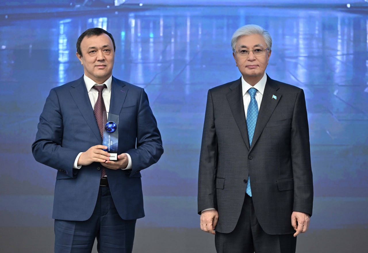 БҚДА AI GOVERNANCE CUP БАЙҚАУЫНДА AI-ЭКОНОМИКА НОМИНАЦИЯСЫ БОЙЫНША ҮЗДІК АТАНДЫ