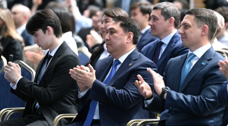 Президент: «Жаппай цифрландыру және жасанды интеллектіні енгізу елімізді жан-жақты жаңғыртудың негізгі факторларының бірі саналады»