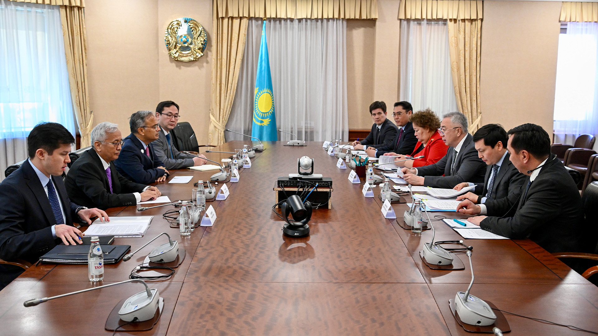 Қазақстан мен ЭЫҰ стратегиялық әріптестікті арттыруда: тауар айналымы $15 млрд-тан асты