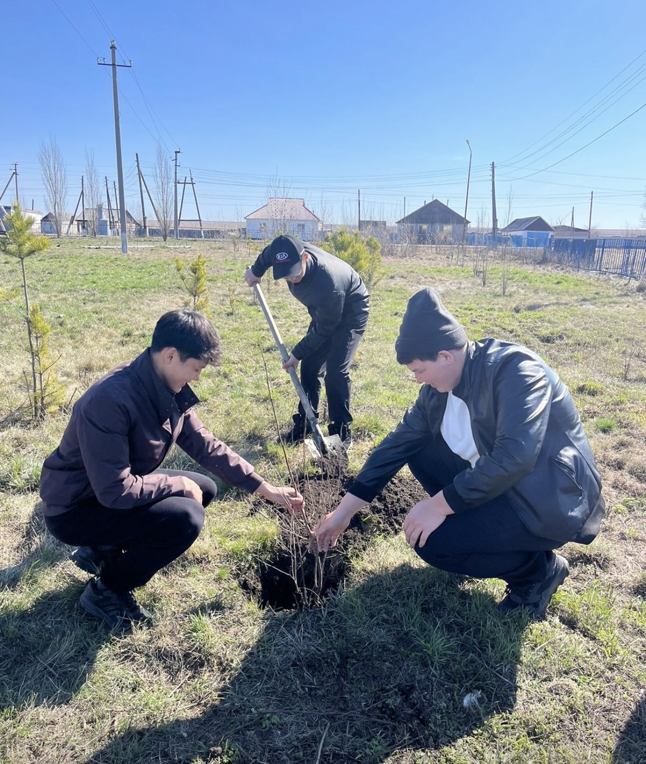 2026 жылдың 24 сәуірі күні «Таза Қазақстан» экологиялық акциясы аясында қоршаған ортаны абаттандыру мен көгалдандыру мақсатында саябақ ішіне ағаш көшеттері отырғызылды.