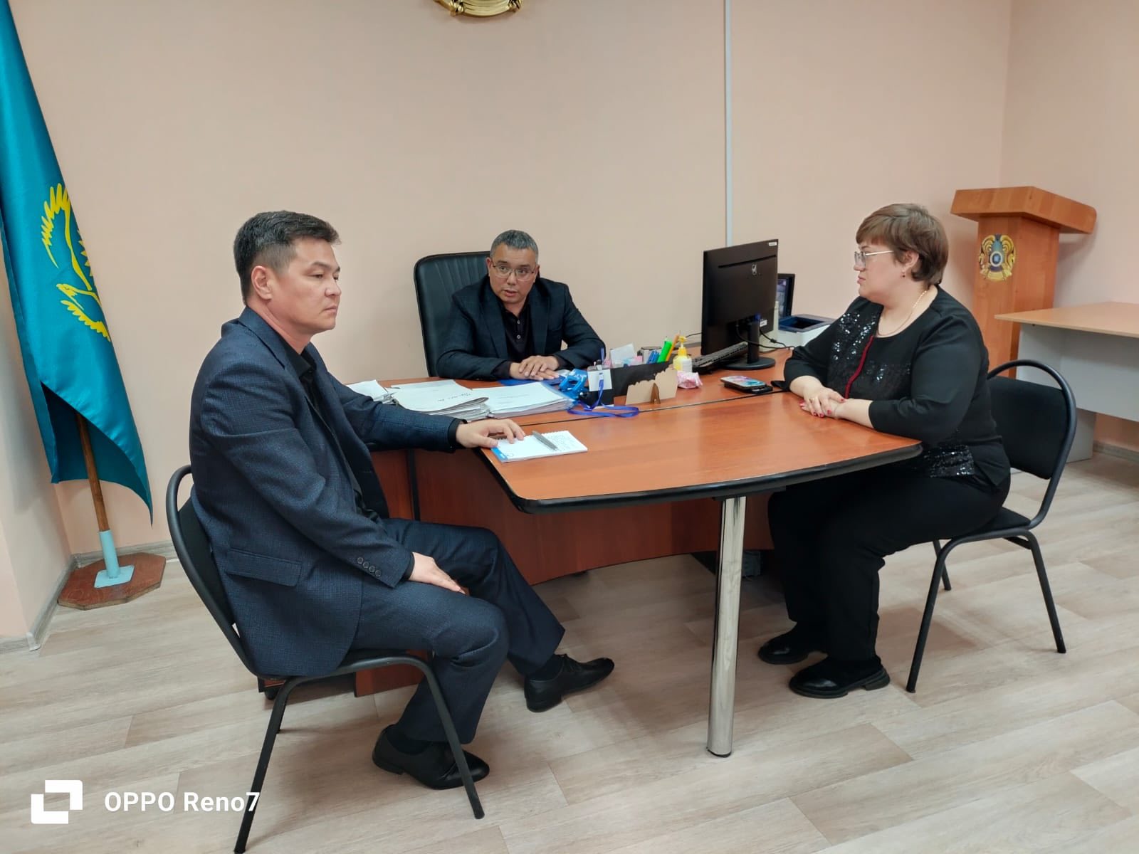 📌СҚО-ның бас мемлекеттік санитариялық дәрігері Әсет Жұматаев және Әдеп жөніндегі уәкіл — департамент басшысының орынбасары Самат Барменбаев жұмыс сапарымен Айыртау ауданына барды.