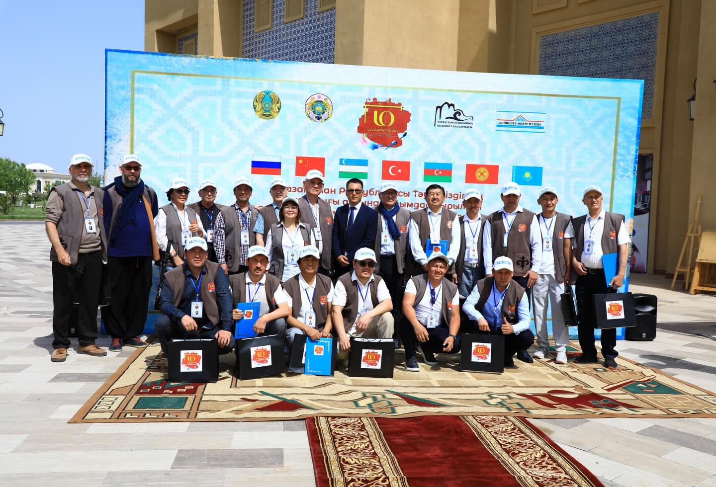 ТҮРКІСТАНДА «ULYLARDYN OTANY» ХАЛЫҚАРАЛЫҚ СУРЕТШІЛЕР СИМПОЗИУМЫ ӨЗ МӘРЕСІНЕ ЖЕТТІ