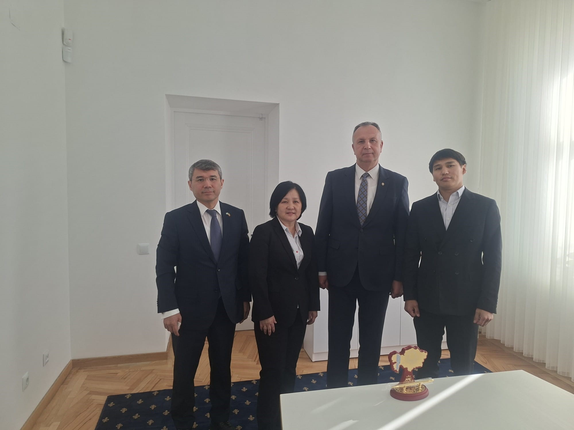 Қазақстан Елшісі Молдова Республикасының Денсаулық сақтау министрі Э.Чебанмен кездесті