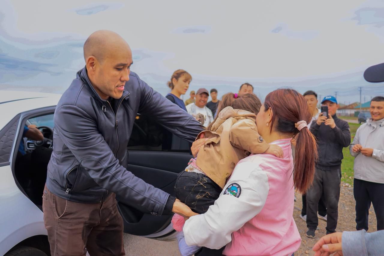 Төрт сағатқа созылған қорқыныш: ШҚО-да полицейлер жоғалып кеткен бүлдіршінді тапты