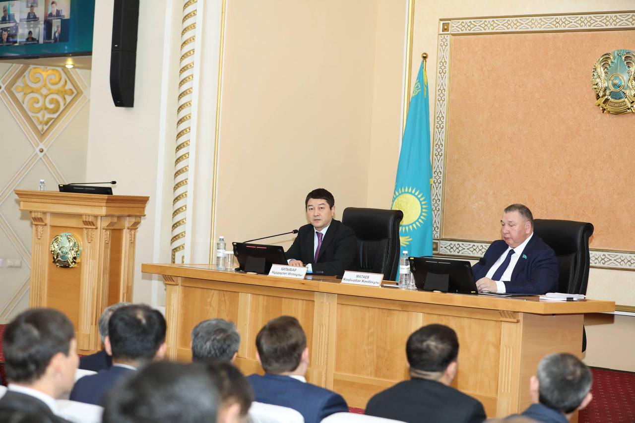 Мәслихат депутаттары өңір дамуына арналған бюджет жобасын қолдады