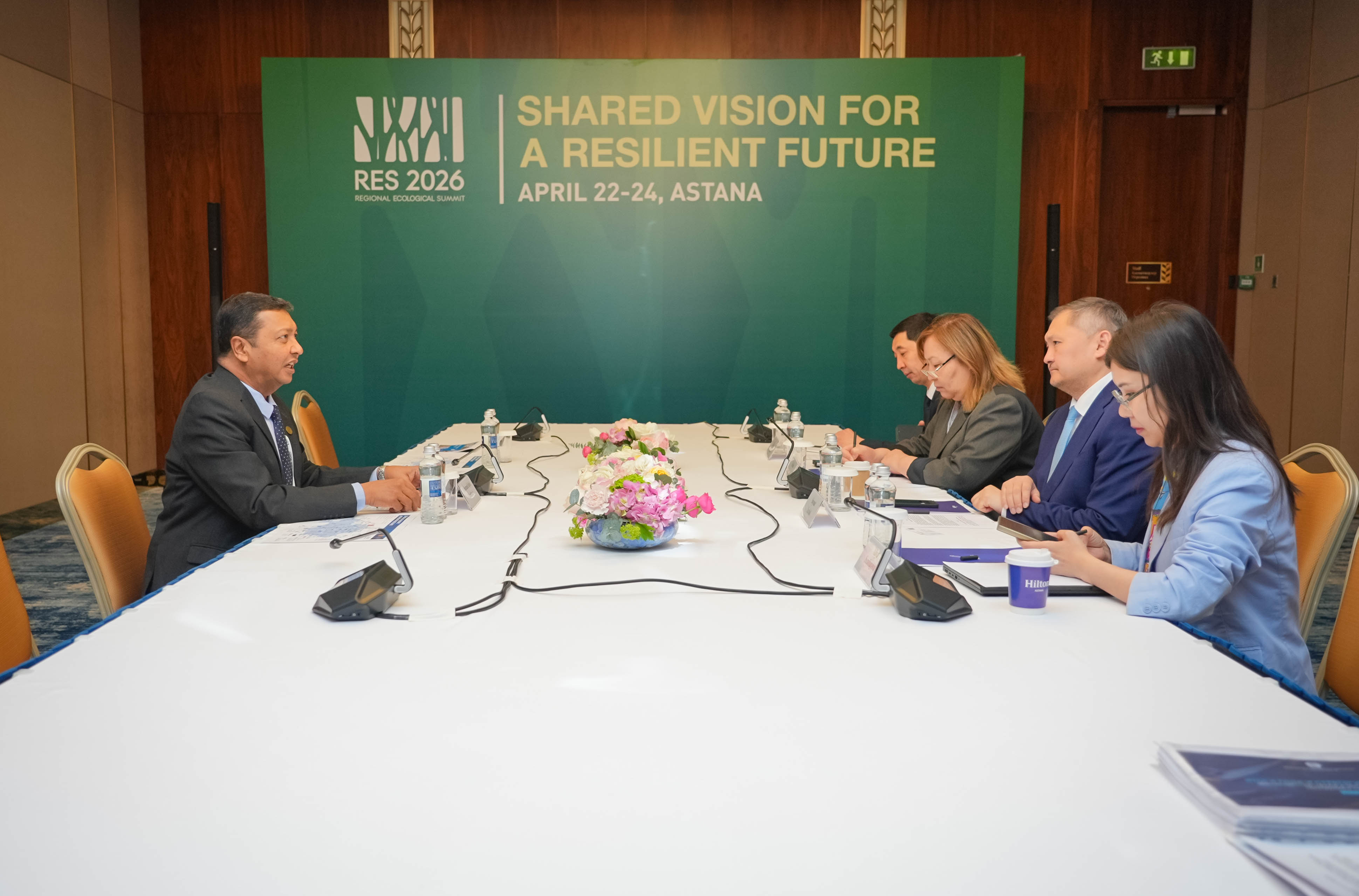 Қазақстан халықаралық ғылыми-білім беру ынтымақтастығын нығайтуда: ӨЭС аясында Саясат Нұрбек бірқатар халықаралық ұйымдардың басшыларымен кездесті