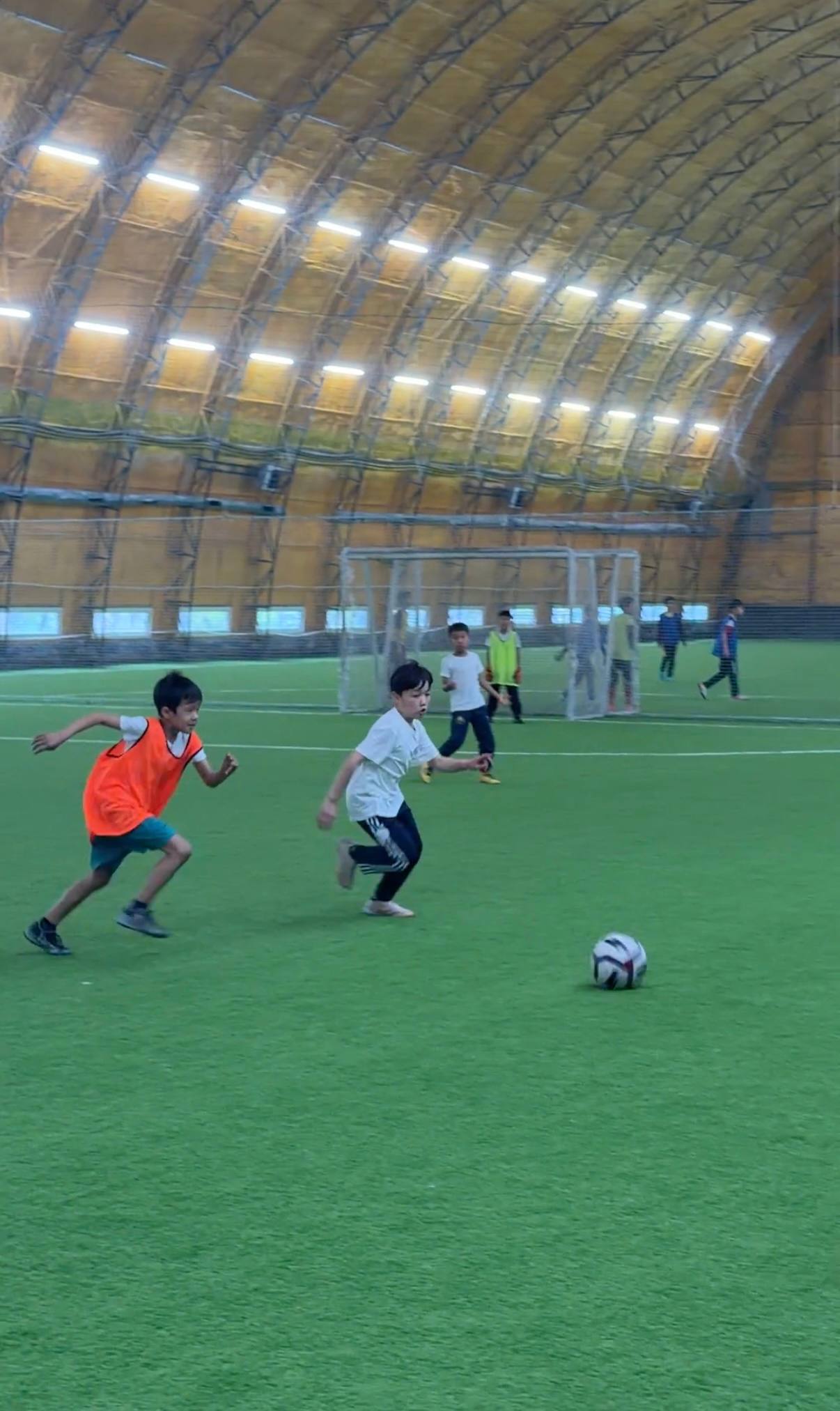 Әуезов ауданында «Спорт – достық алаңы» акциясы аясында жасөспірімдер арасында футболдан турнир ұйымдастырылды