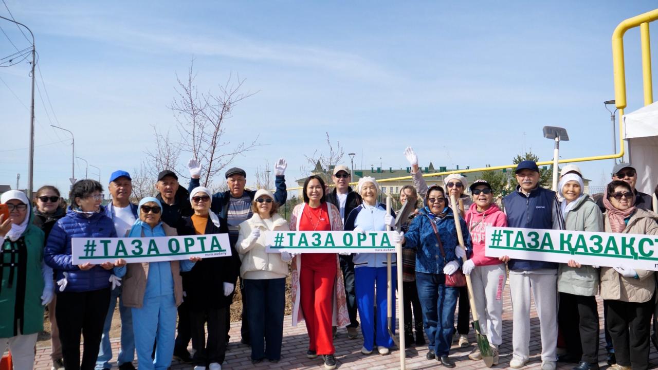 Елордадағы Үркер тұрғын алабында 400-ден астам ағаш отырғызылды