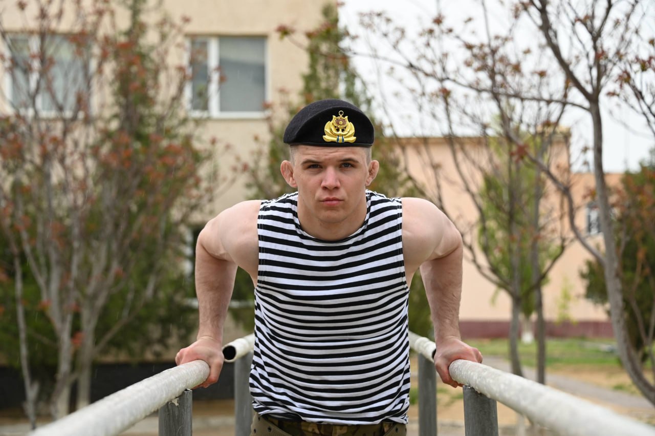 Панкратионнан әлем чемпионы теңіз жаяу әскерінде қызмет етеді