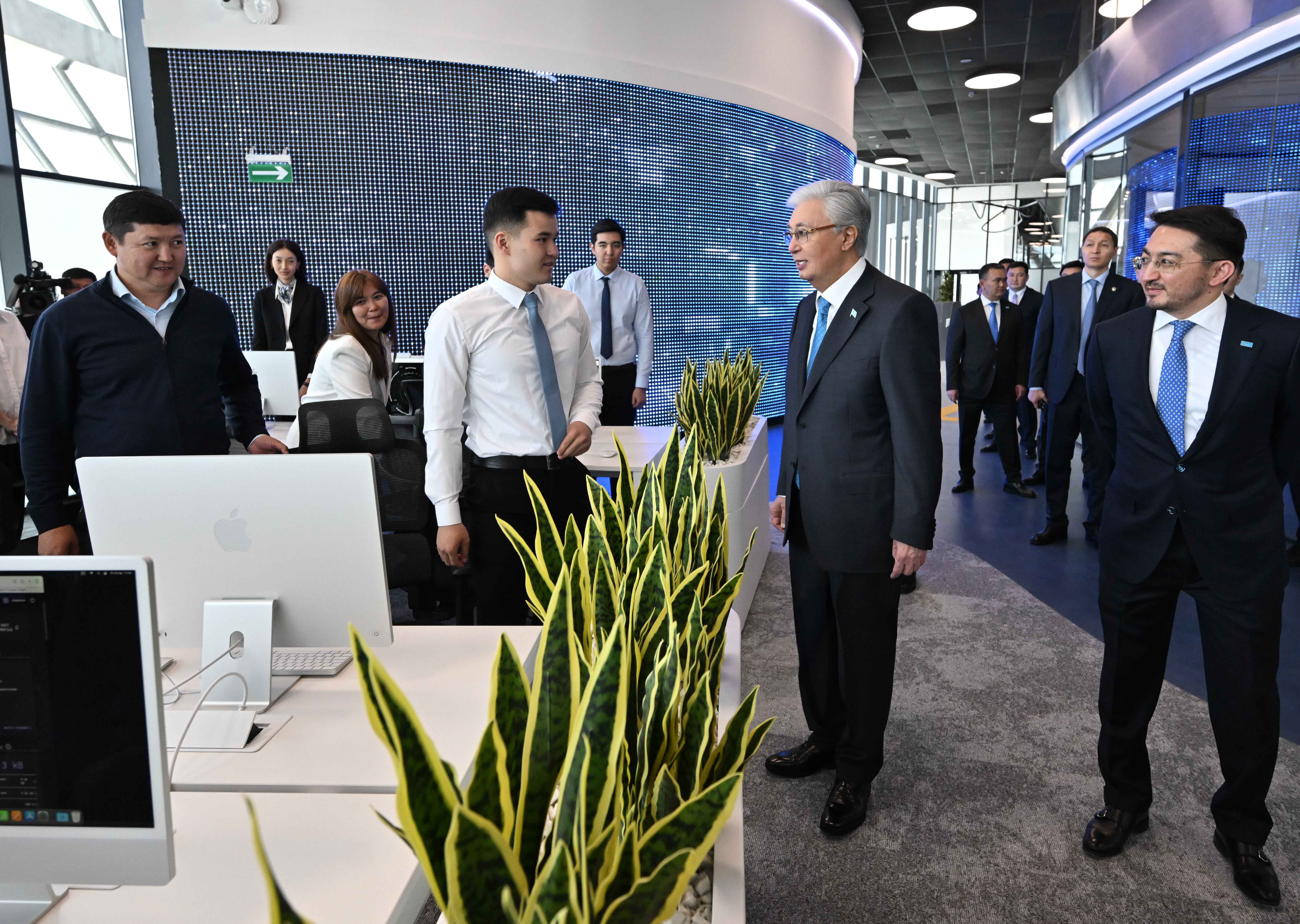 Мемлекет басшысы «Alem.ai» халықаралық жасанды интеллект орталығына барды