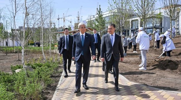 Мемлекет басшысы  «Таза Қазақстан» республикалық экологиялық акциясына қатысты